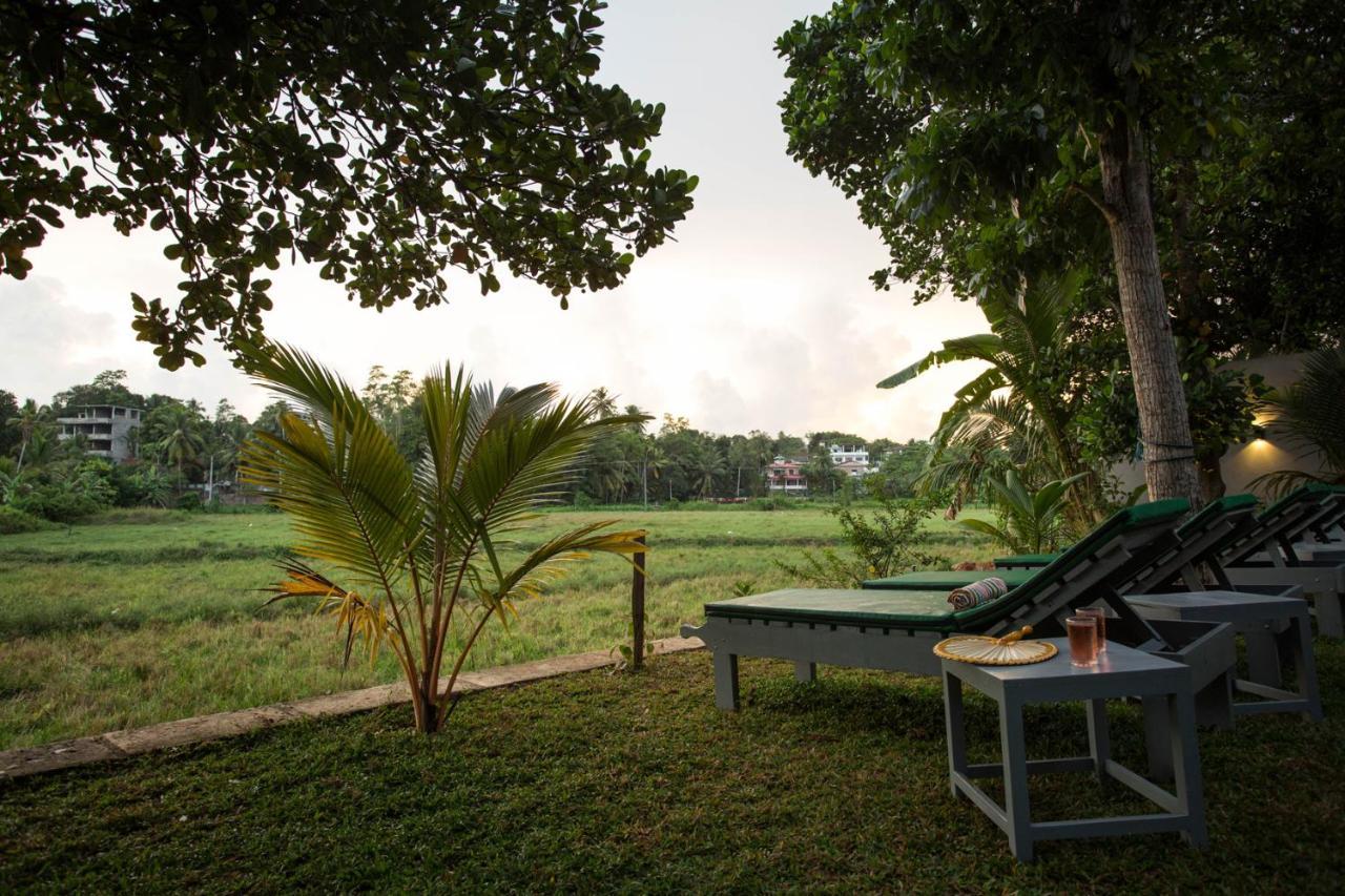 Barefoot Bungalow Hikka Hikkaduwa Bagian luar foto