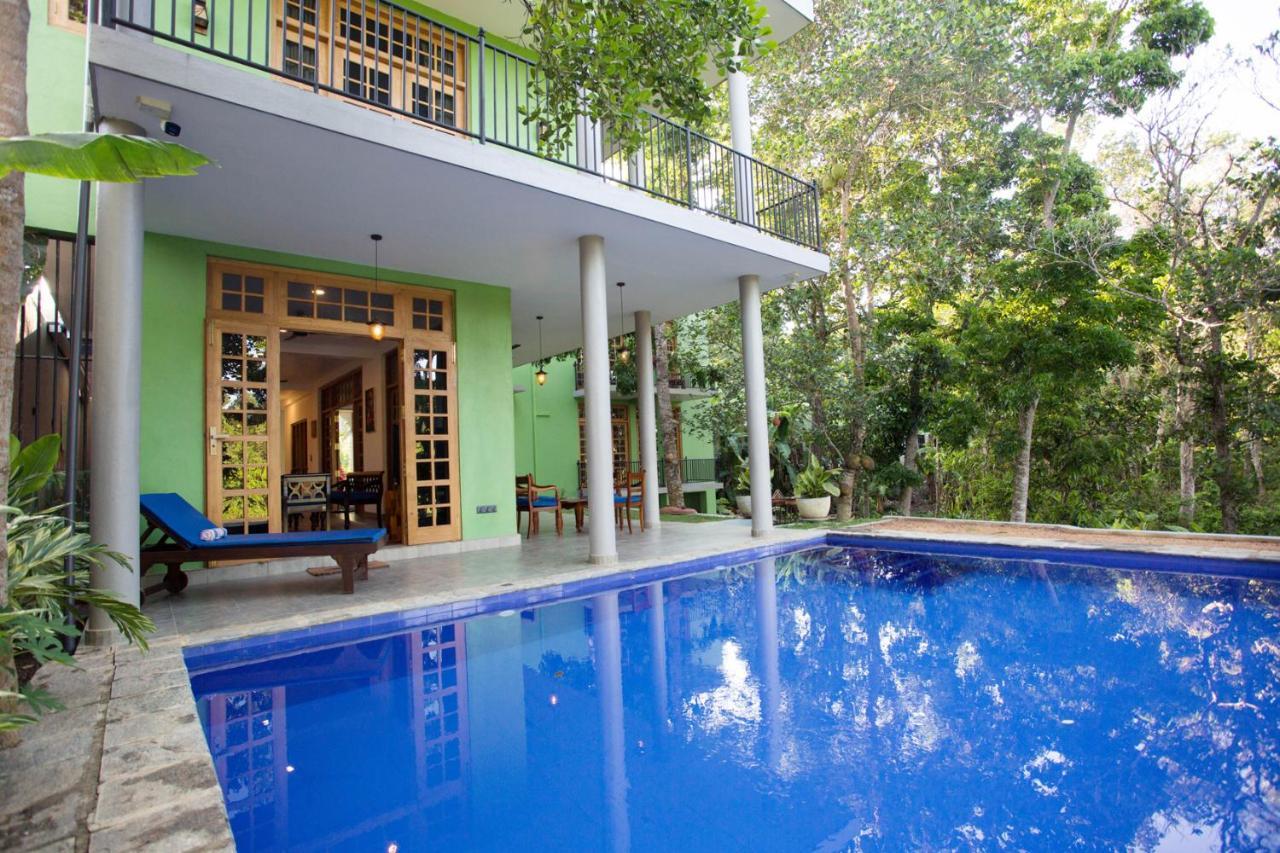 Barefoot Bungalow Hikka Hikkaduwa Bagian luar foto