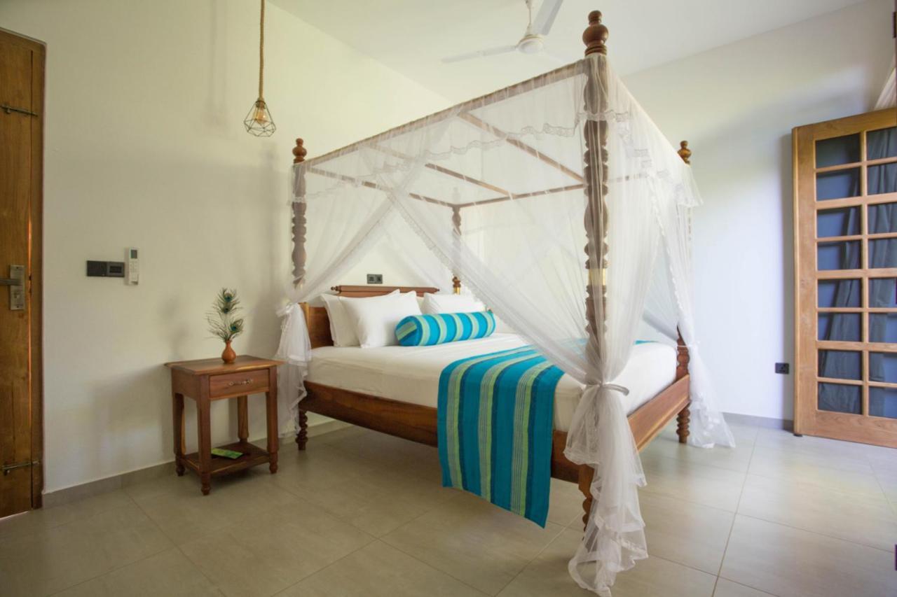 Barefoot Bungalow Hikka Hikkaduwa Bagian luar foto