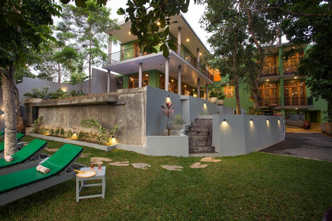 Barefoot Bungalow Hikka Hikkaduwa Bagian luar foto