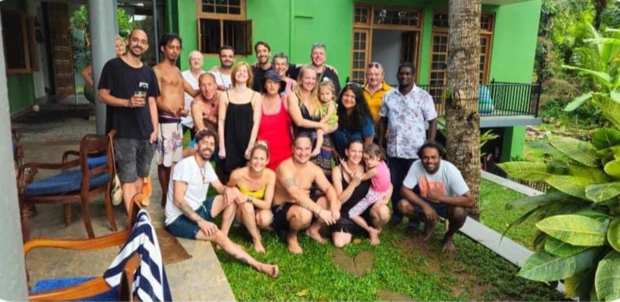Barefoot Bungalow Hikka Hikkaduwa Bagian luar foto